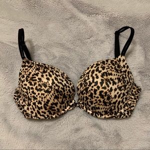 Victoria’s Secret Very Sexy Push-up Bra 34D